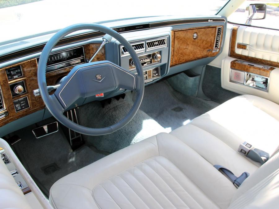  Cadillac Custom Phaeton 1979 года  (фото 5 из 6)
